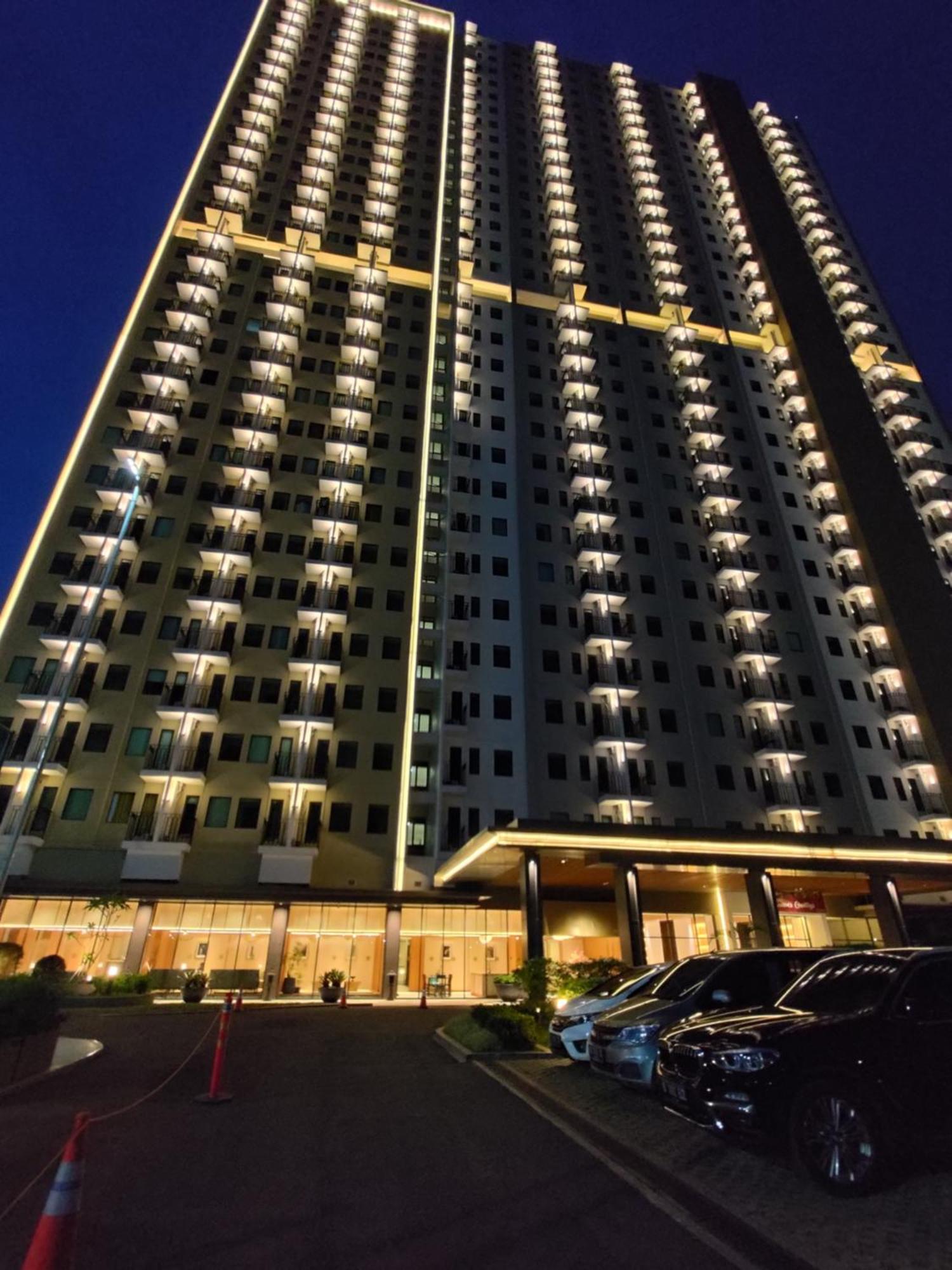 Hotel Osaka Pik2 Tangerang Exteriér fotografie