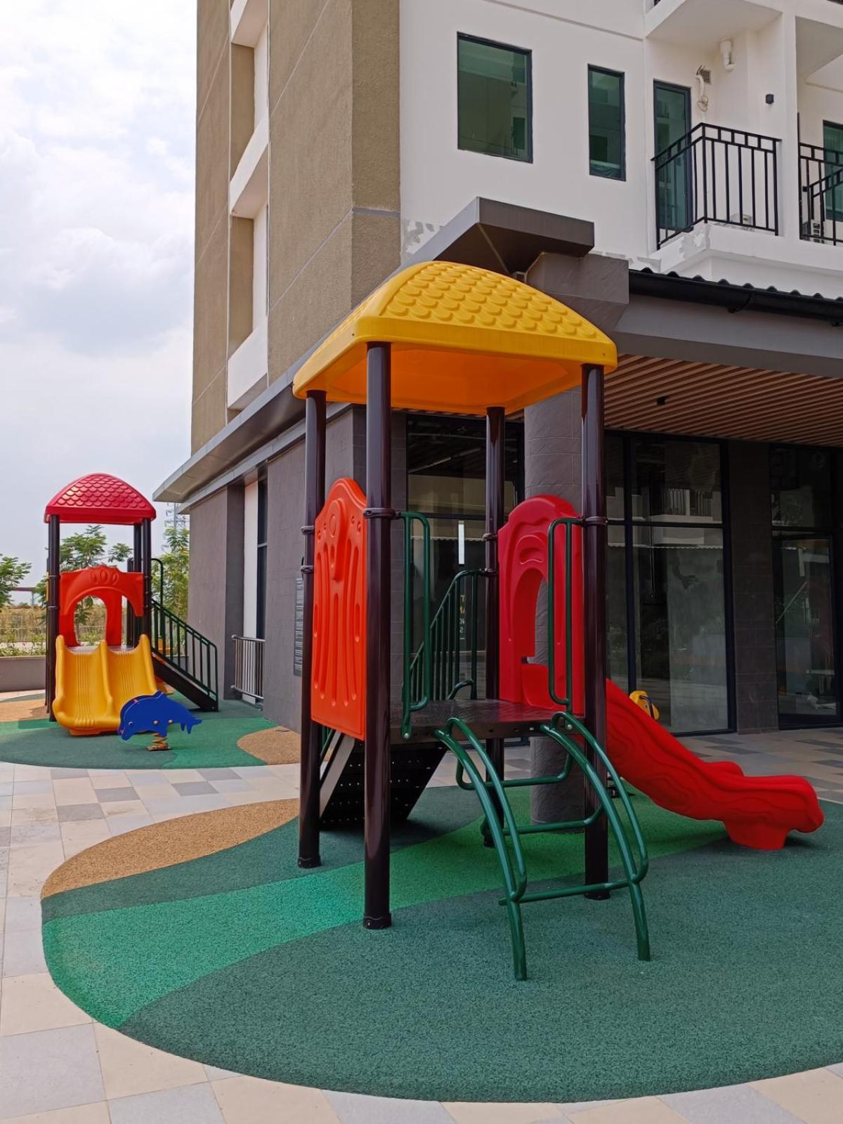 Hotel Osaka Pik2 Tangerang Exteriér fotografie